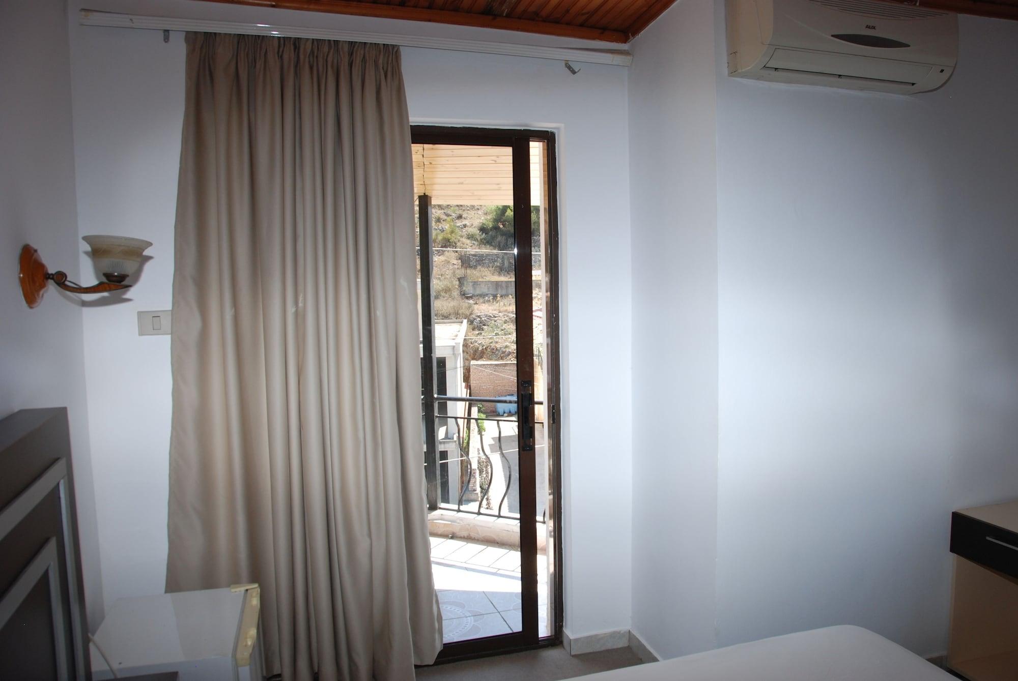 Hotel Freskia Sarandë Exterior foto